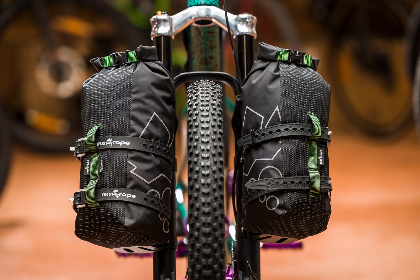 Bikepacking on sale fork bag